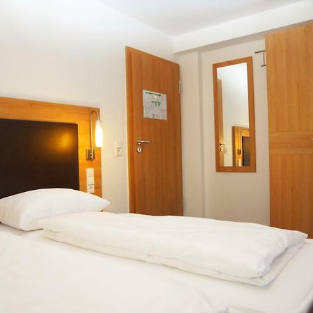 Hotel Krauthof Ludwigsburg Ngoại thất bức ảnh